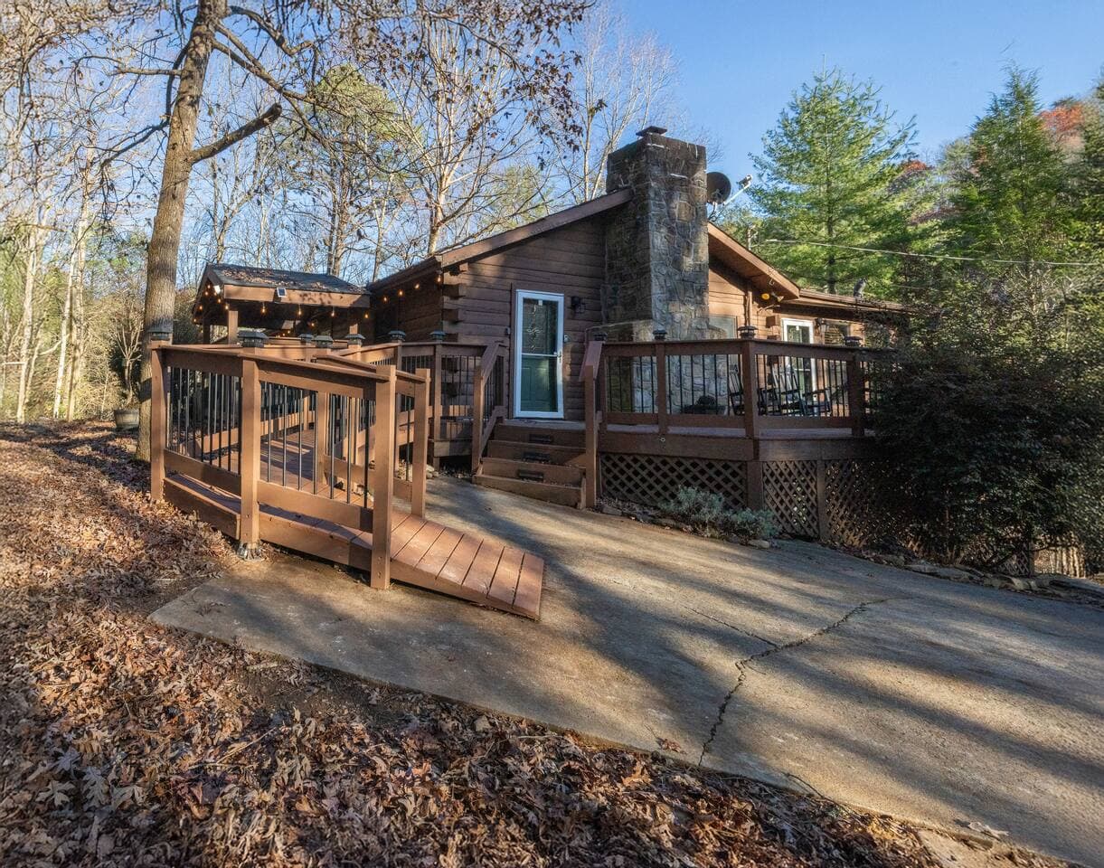 Leyndell Cabin — Pigeon Forge · Great Smoky Mountains