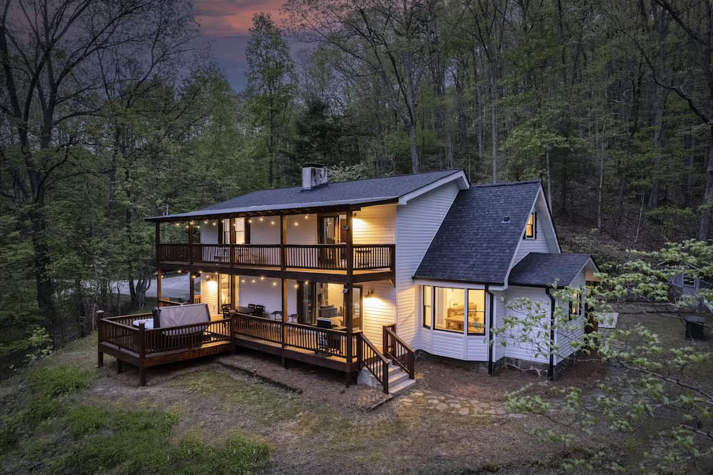 Rohan Chalet — Mineral Bluff · Blue Ridge Mountains